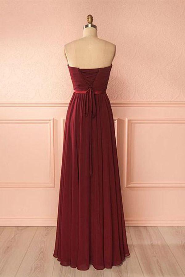 Vestido de dama de honor largo de gasa color burdeos con escote corazón PG422
