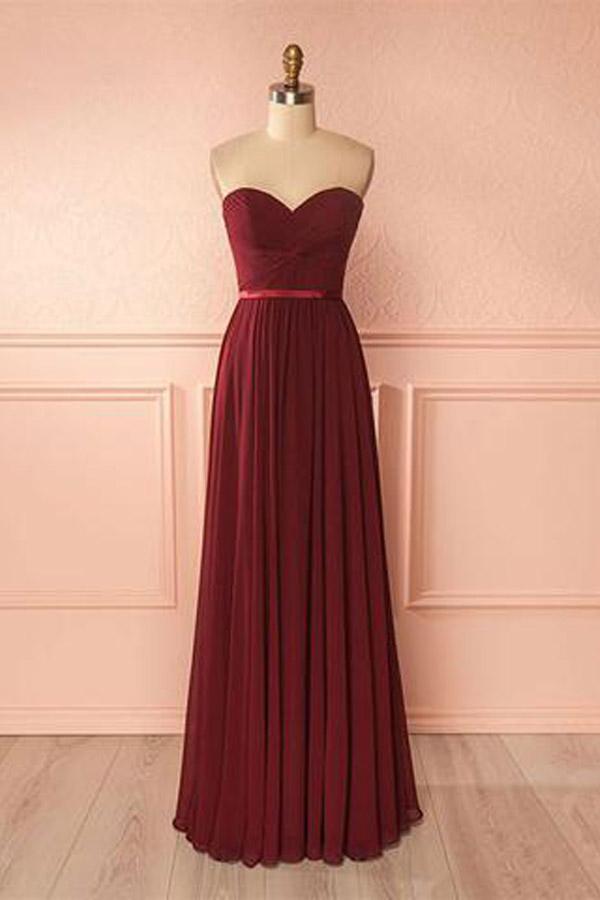 Vestido de dama de honor largo de gasa color burdeos con escote corazón PG422