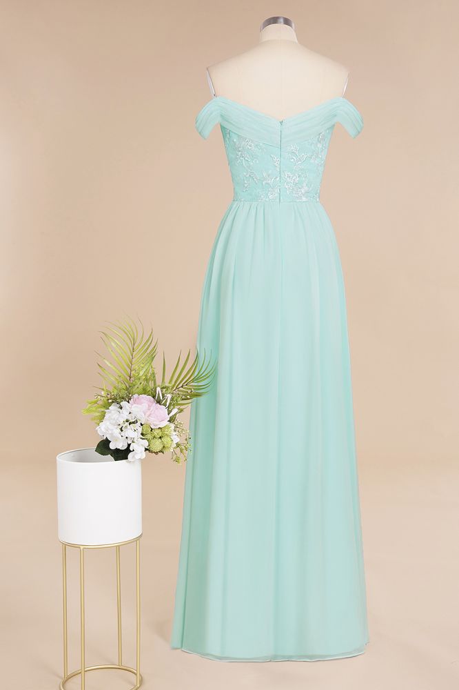 Vestido de dama de honor sencillo con hombros descubiertos y volantes de corazón