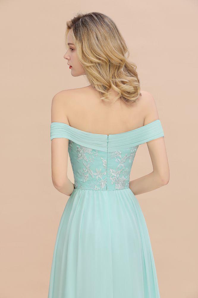 Vestido de dama de honor sencillo con hombros descubiertos y volantes de corazón