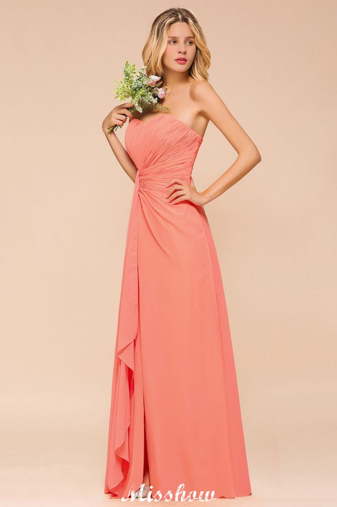 Vestido de dama de honor largo de gasa con volantes y escote corazón sin tirantes