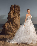 Herzförmiges Tüll-Brautkleid mit Blumenmuster, ärmellos, A-Linie 