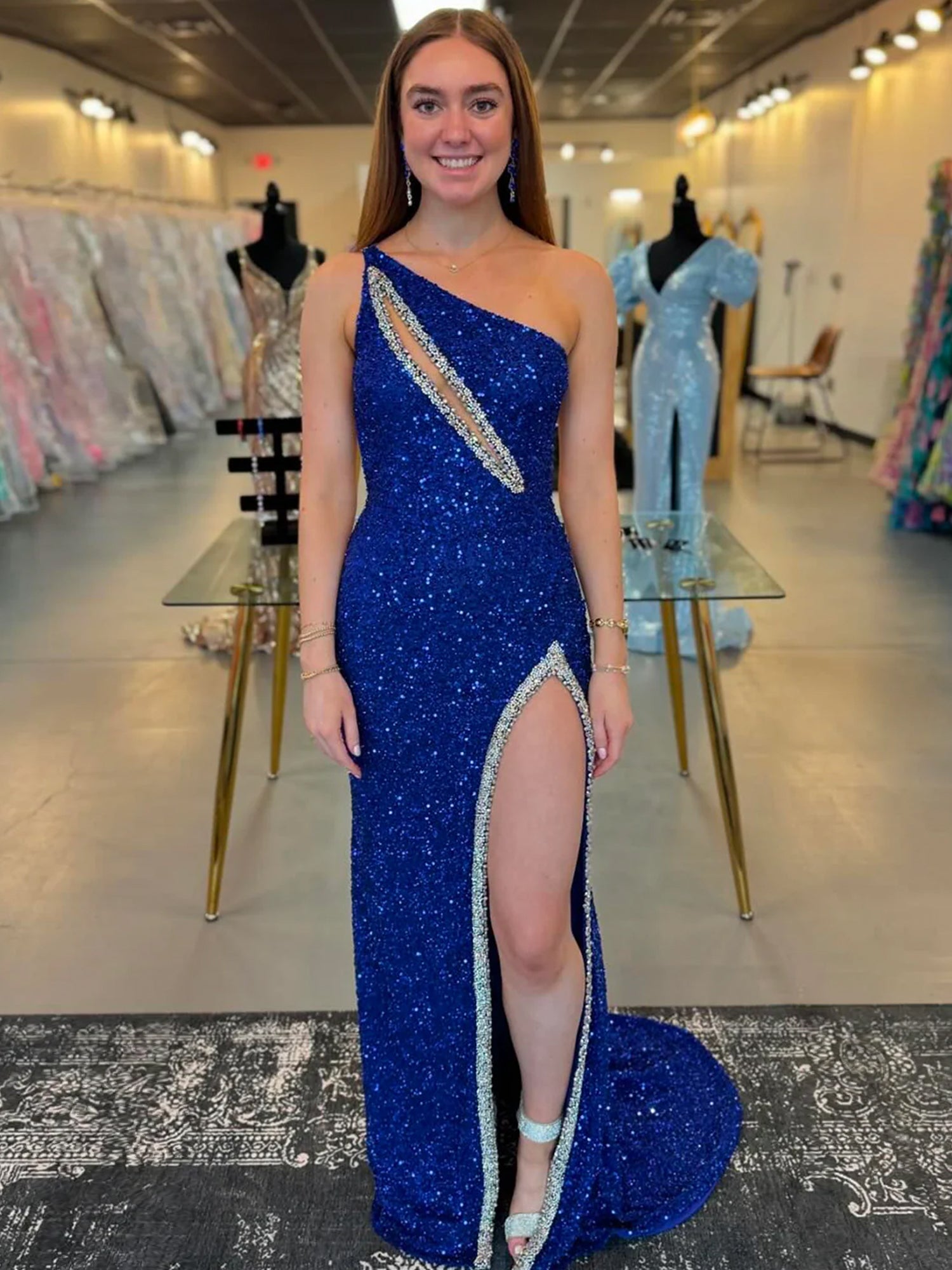 Tove | Orangefarbenes Meerjungfrau-Ballkleid mit einer Schulter und Schlitz