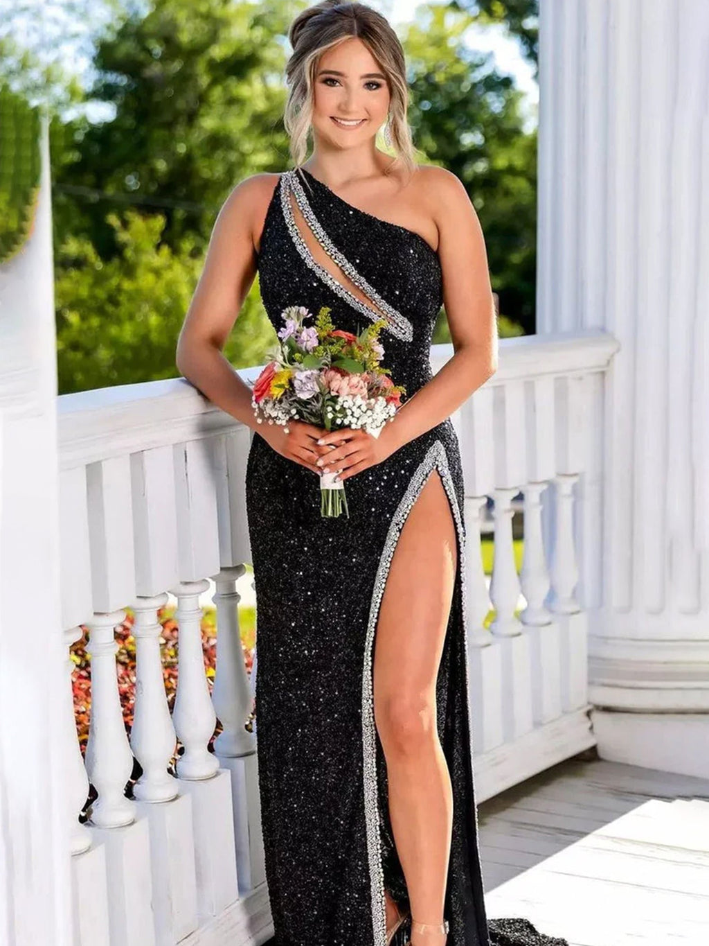 Tove | Orangefarbenes Meerjungfrau-Ballkleid mit einer Schulter und Schlitz