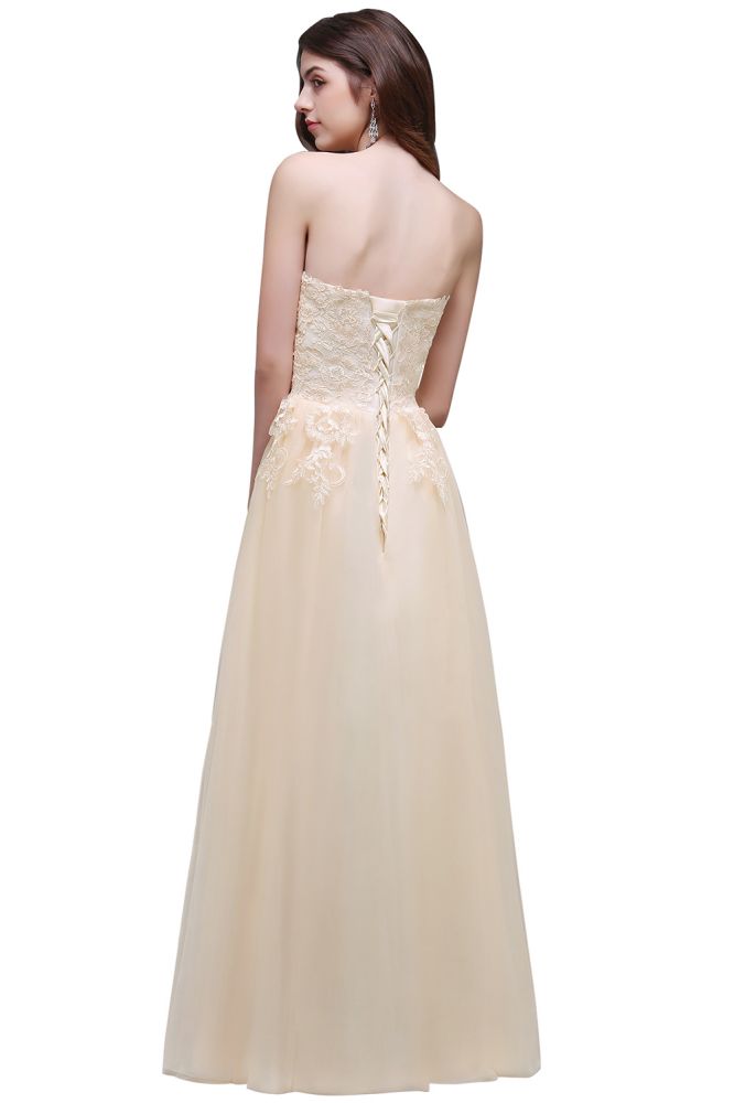 Vestido de fiesta de tul con apliques hasta el suelo estilo Aline