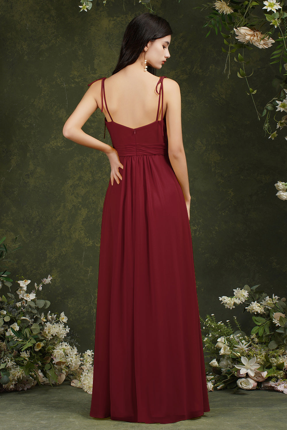 Vestido de fiesta Aline con tirantes finos de tul y abertura delantera