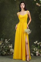 Vestido de fiesta Aline con tirantes finos de tul y abertura delantera