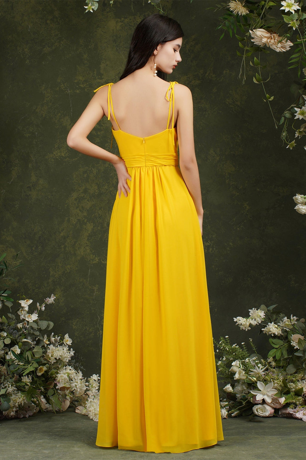 Vestido de fiesta Aline con tirantes finos de tul y abertura delantera