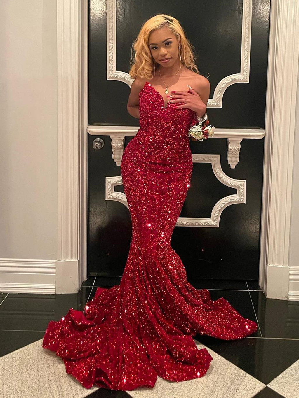 Ulissa| Vestidos de fiesta largos con lentejuelas y escote corazón de sirena en rojo