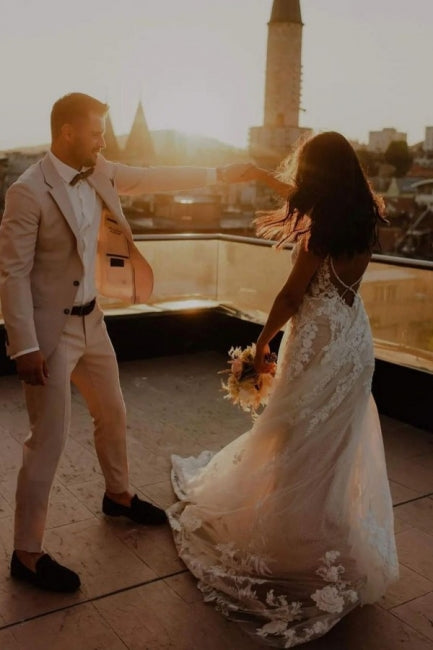 Vestidos de novia únicos con tirantes finos, sin mangas, corte columna, hasta el suelo, de encaje y apliques