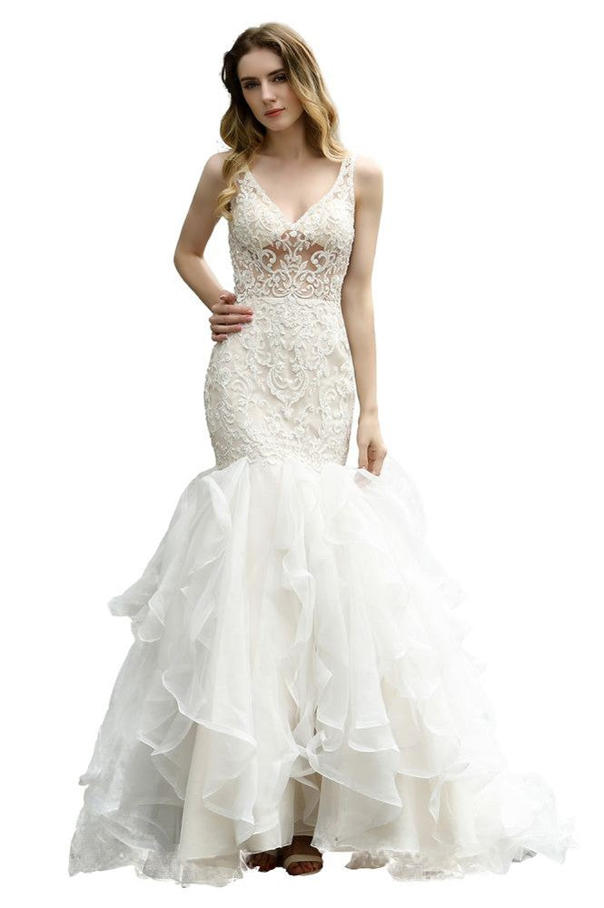 V-Ausschnitt Ärmelloses Meerjungfrau-Brautkleid mit Blumenspitze Garten Puffy Tüll Schlankes Hochzeitskleid