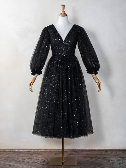 Kleid mit V-Ausschnitt und Sternennacht-Motiv