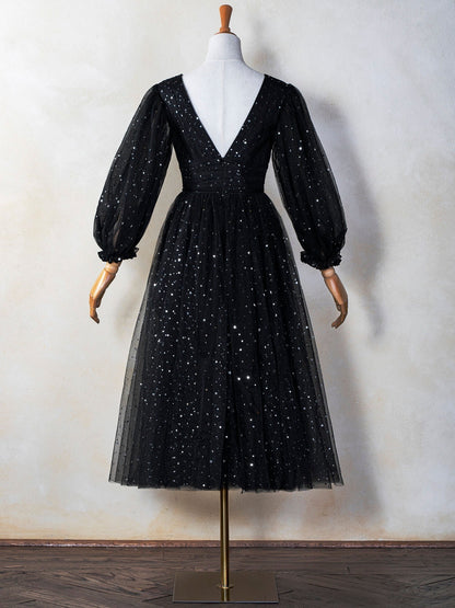 Kleid mit V-Ausschnitt und Sternennacht-Motiv