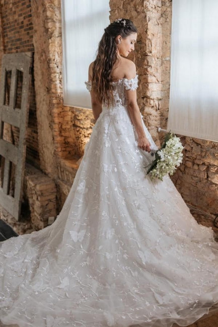 Vestidos de novia vintage blancos sin mangas, con hombros descubiertos, encaje y apliques