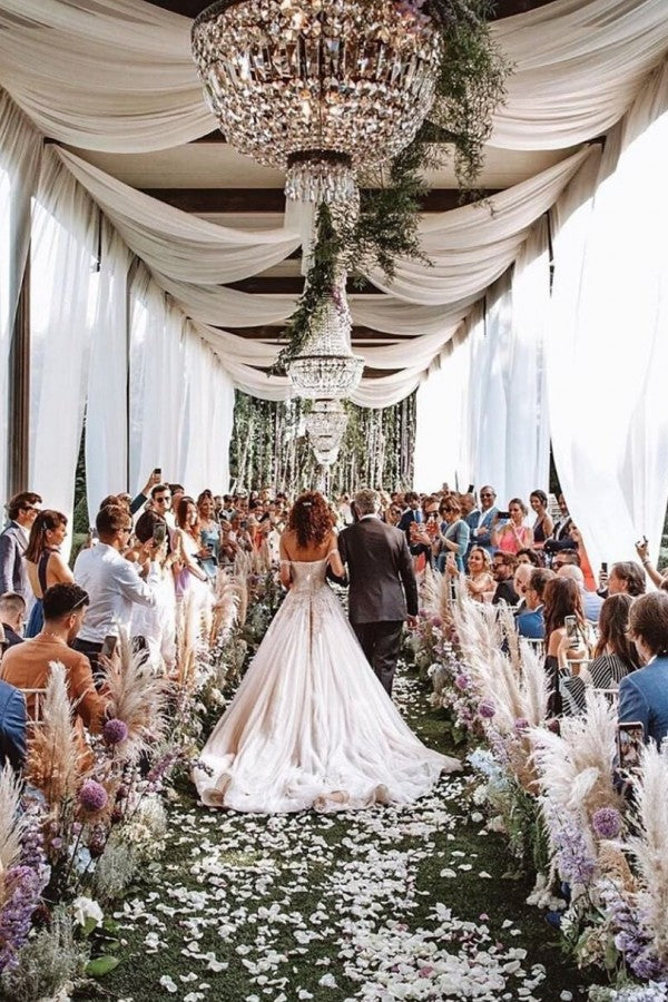 Vestido de novia vintage largo de tul con encaje y hombros descubiertos