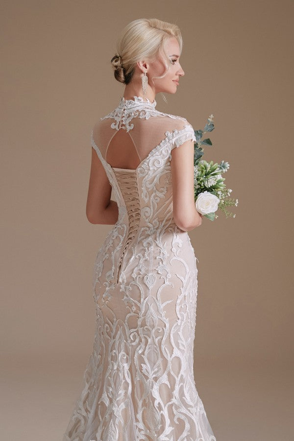 Langes Meerjungfrau-Brautkleid im Vintage-Stil mit hohem Halsausschnitt und Ärmeln