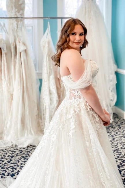 Vintage schulterfreies ärmelloses A-Linien-Brautkleid aus Spitze