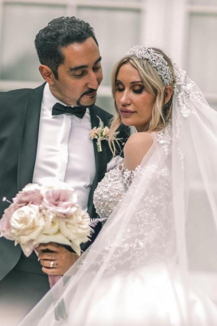 Vestido de novia vintage blanco de manga larga de satén con encaje