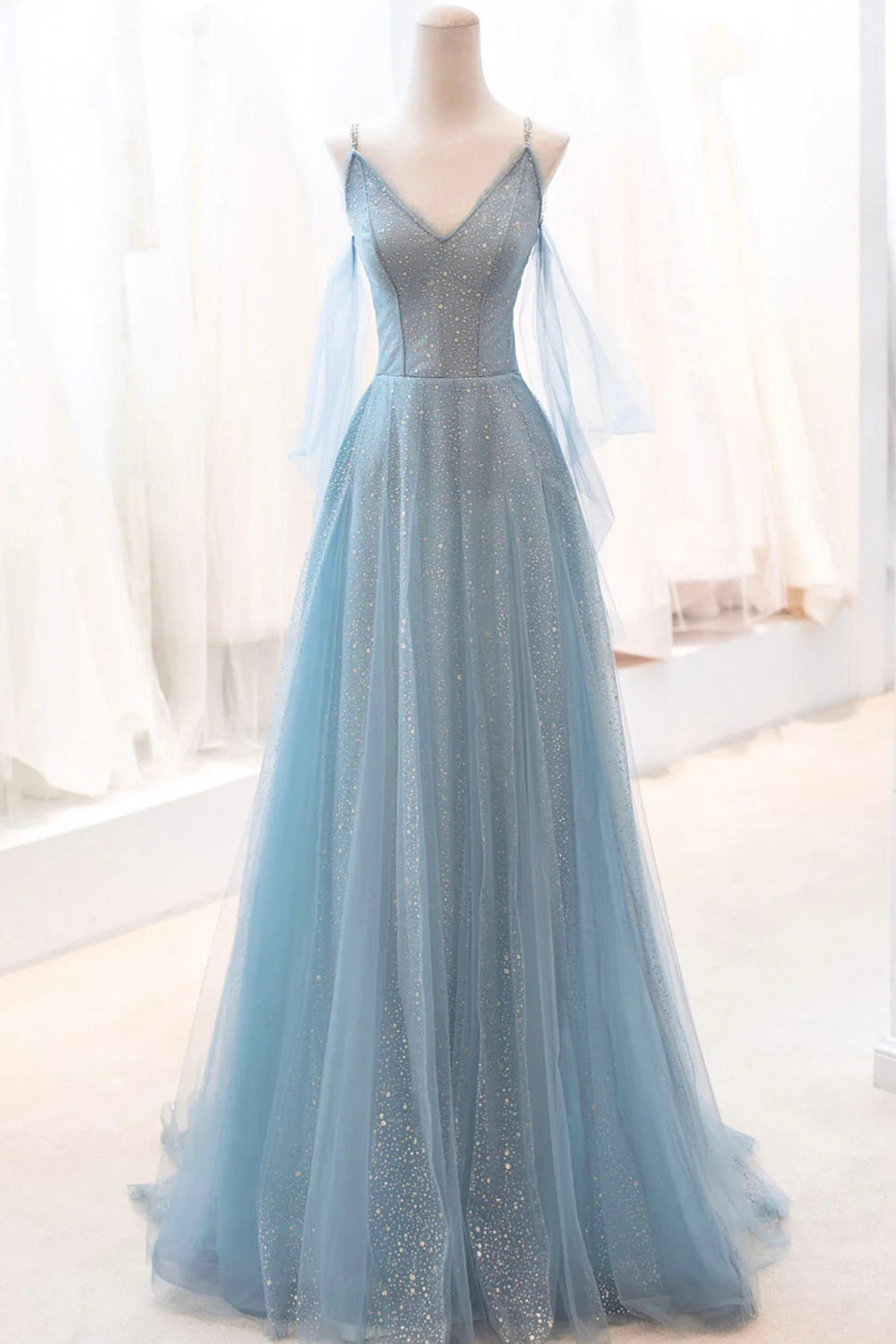 Kathryn | Staubblaues, glitzerndes, langes Ballkleid aus Tüll, A-Linien-Abendkleid mit Spaghettiträgern