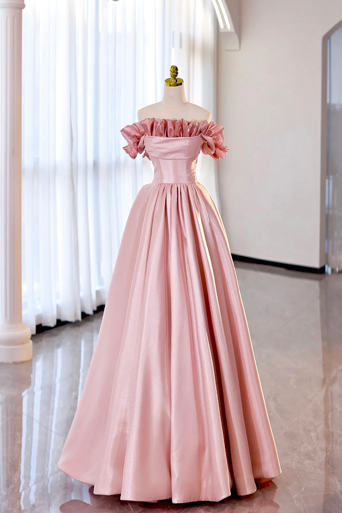 Mailand | Burgunderrotes trägerloses langes Satin-Ballkleid, A-Linien-Abendkleid