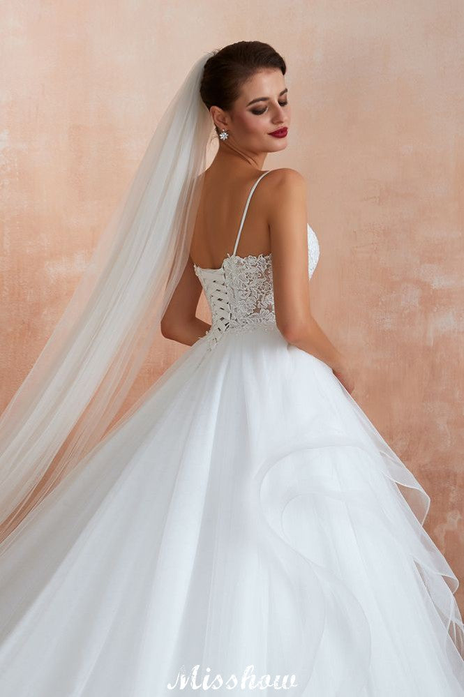 Weißes Ballkleid-Brautkleid mit Kapellenschleppe, durchsichtige Spaghettiträger und Schnürung zum Verkauf