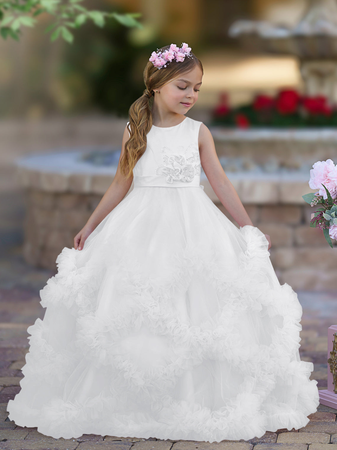 Vestido de niña de las flores de tul satinado con corte A y volantes en cascada hasta el suelo