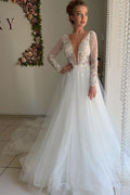 Vestido de novia princesa de tul con escote en V y mangas largas cálido de invierno