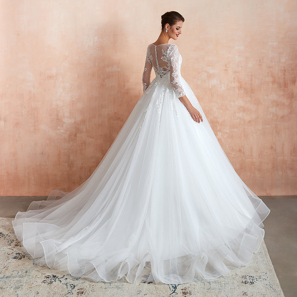 Wunderschönes langes A-Linien-Brautkleid aus Tüll mit Applikationen und Ärmeln