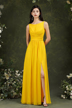 Vestido de dama de honor amarillo de corte barco, de gasa, con volantes, abertura hasta el suelo y bolsillos