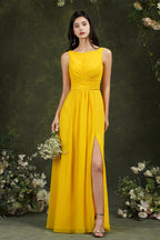 Vestido de dama de honor amarillo de corte barco, de gasa, con volantes, abertura hasta el suelo y bolsillos